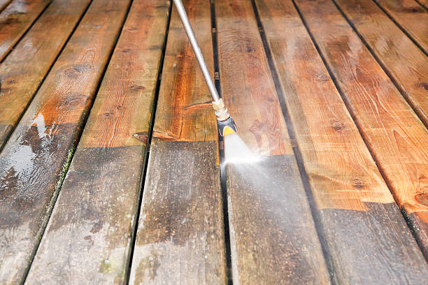 Pressure Washing Contractors in Holcom, KS